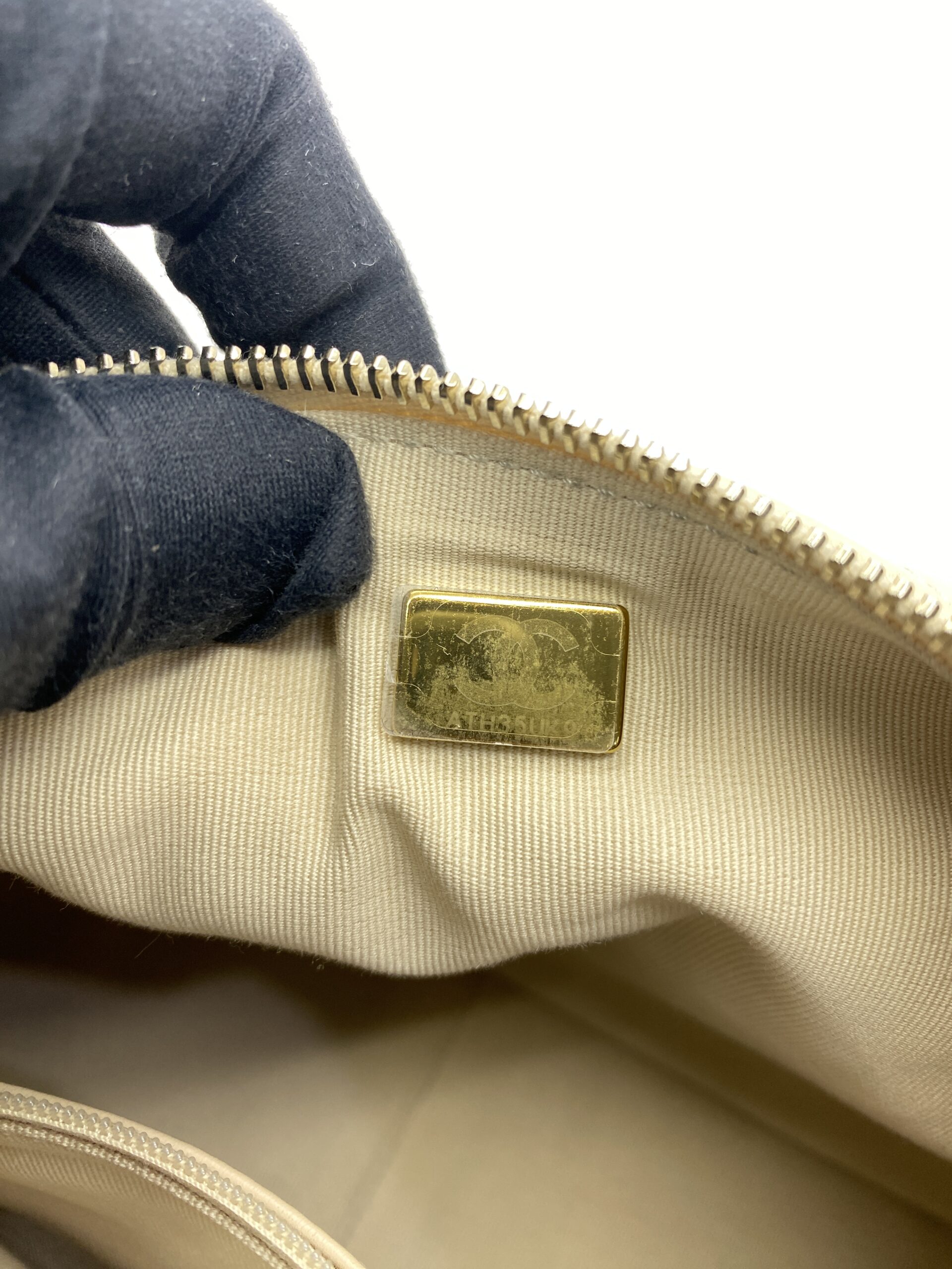 Hobo Maxi Lambskin Beige