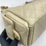 Hobo Maxi Lambskin Beige