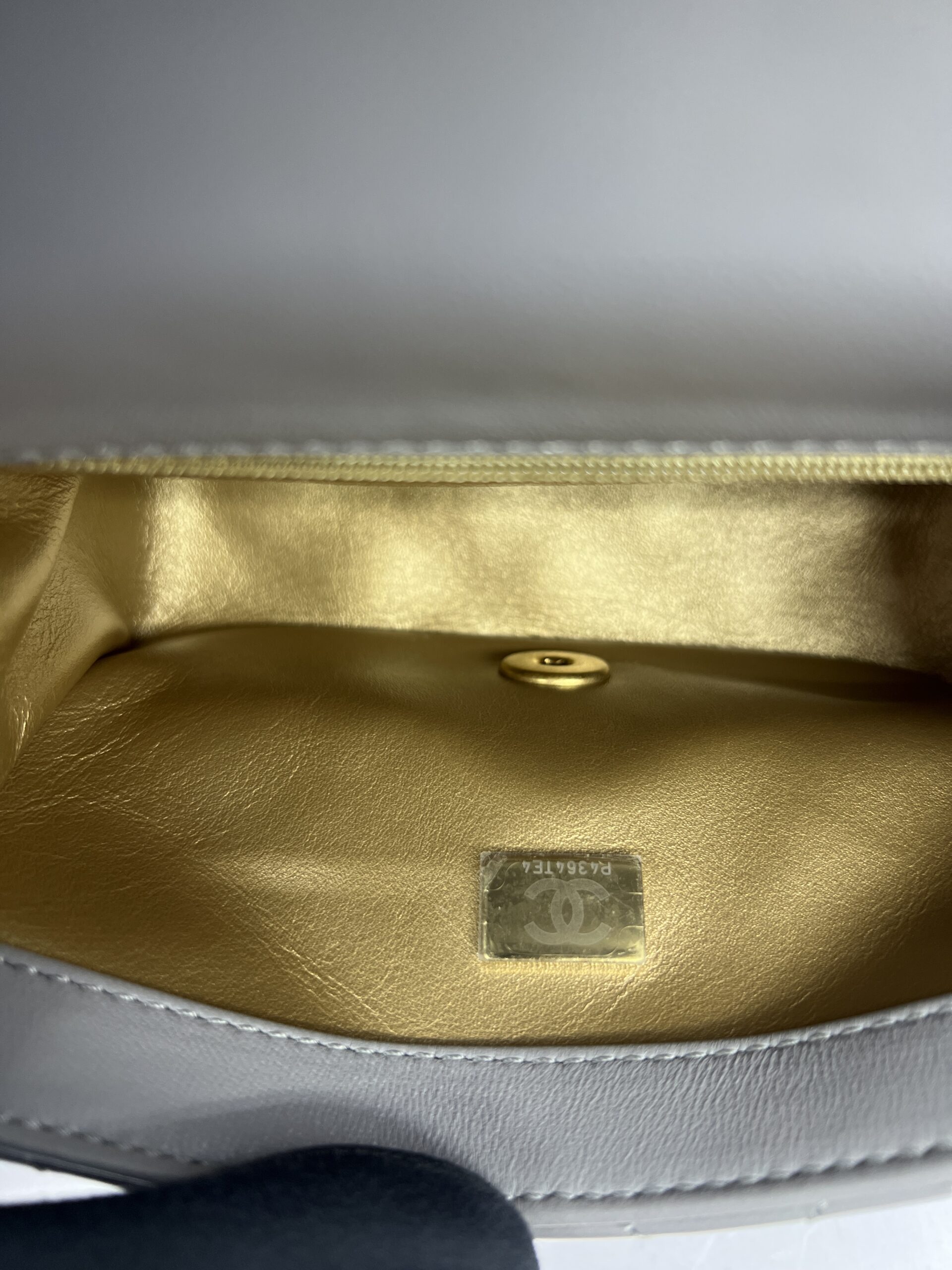 Mini Square Pearl Crush Light Grey