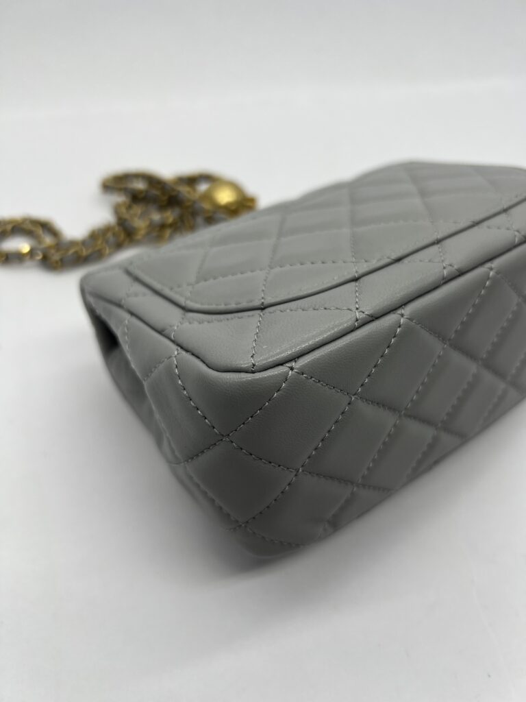 Mini Square Pearl Crush Light Grey