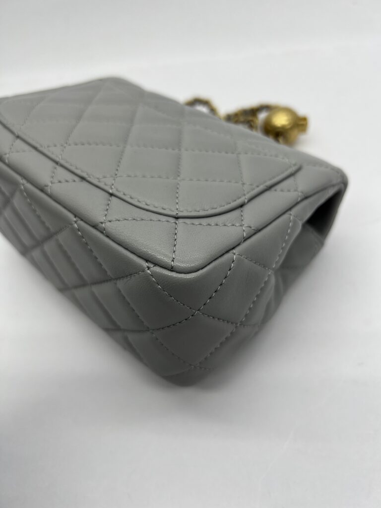 Mini Square Pearl Crush Light Grey