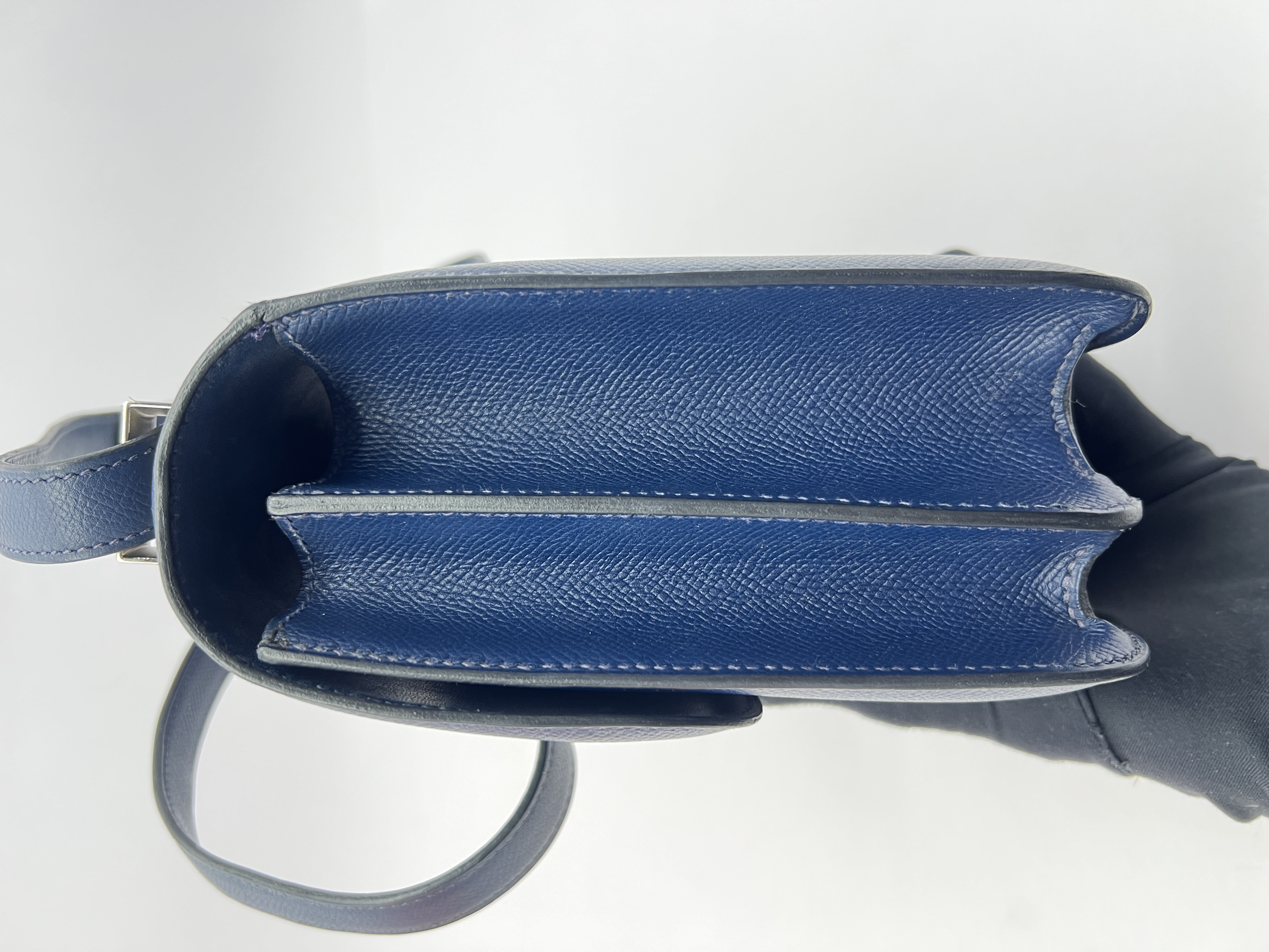 Constance 24 Epsom Bleu Agate