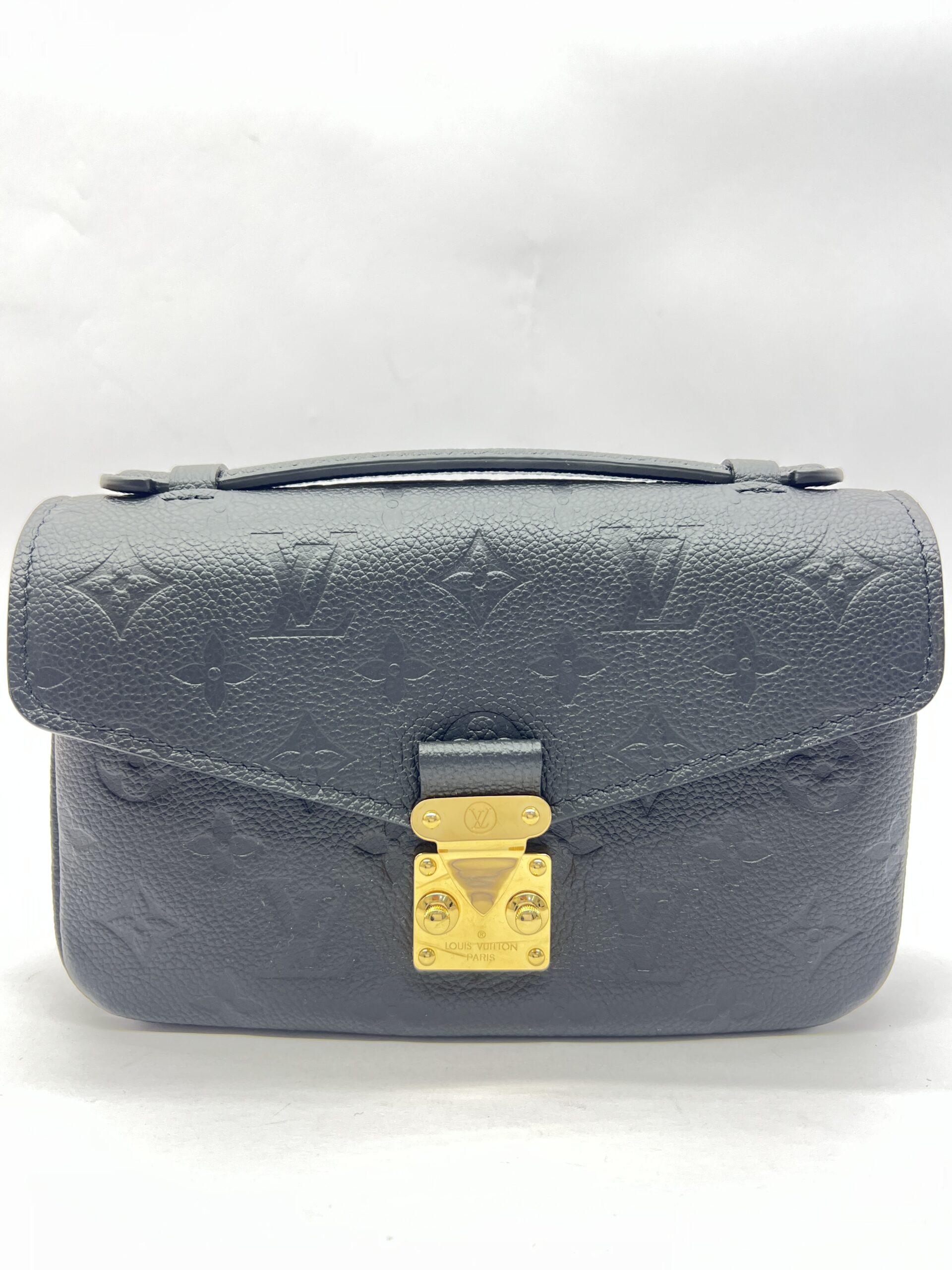 Metis East West Monogram Empreinte Noir