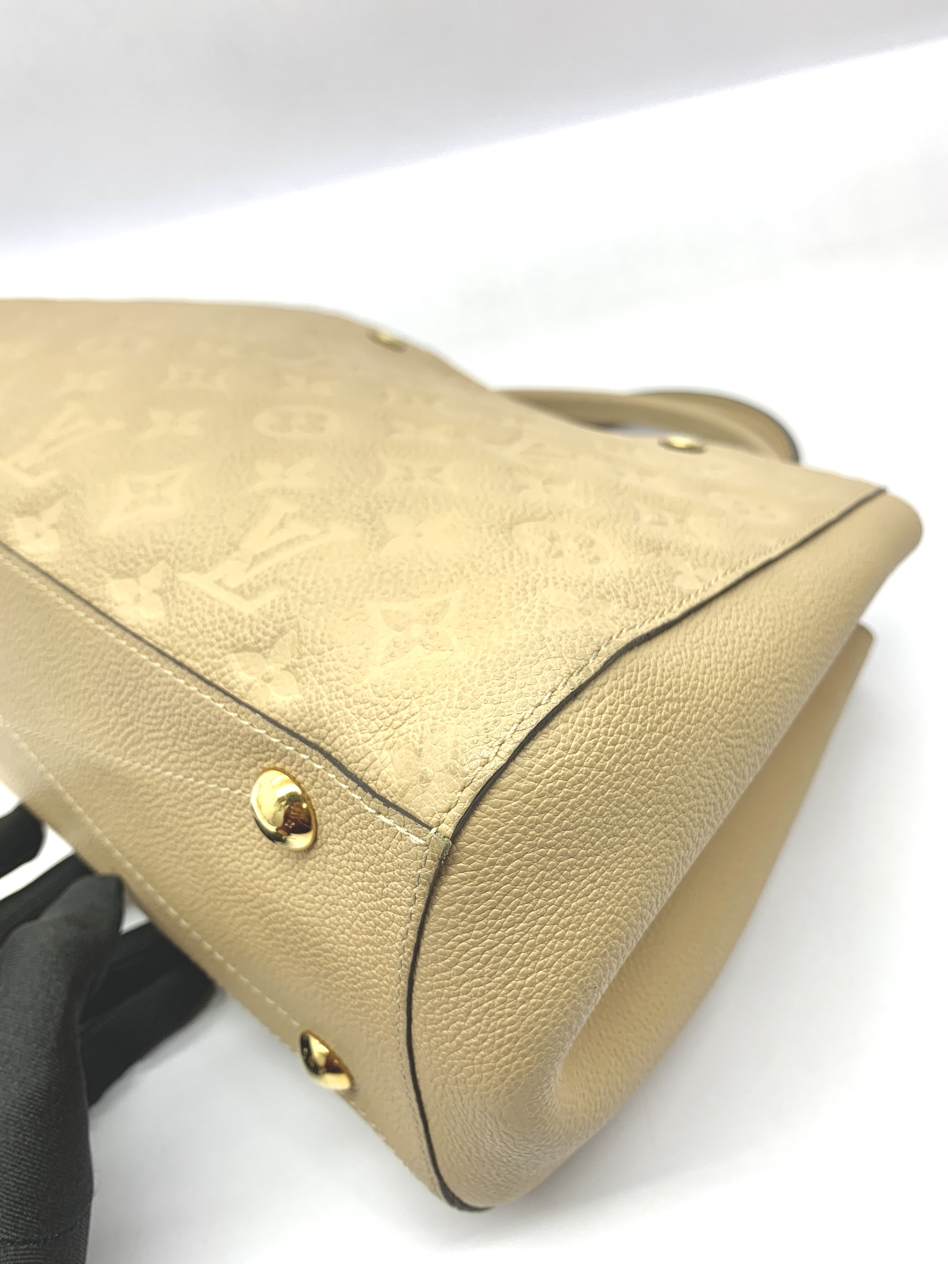 Montaigne Mm Monogram Empriente Creme