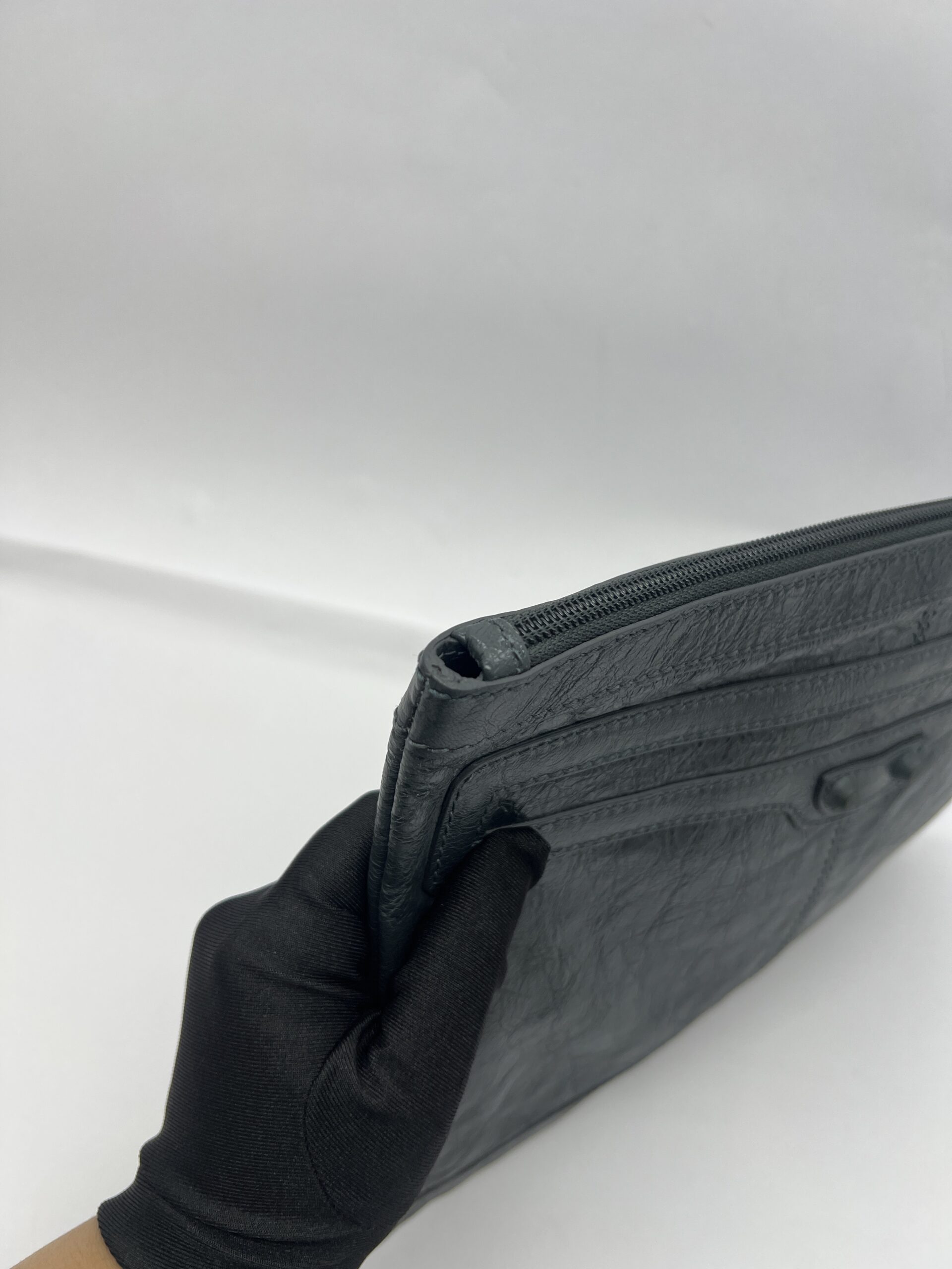Clutch Dark Grey GHW