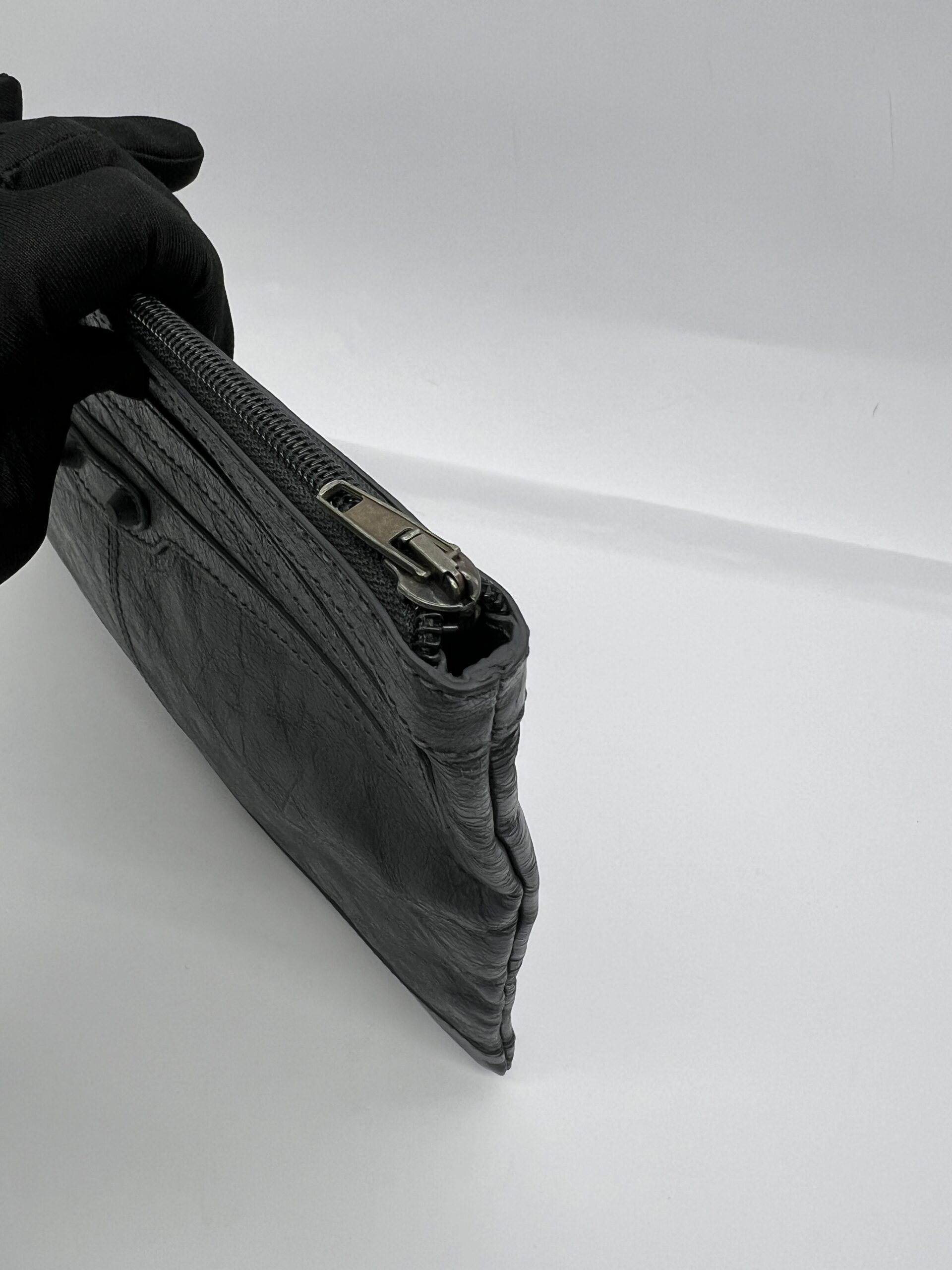 Clutch Dark Grey GHW