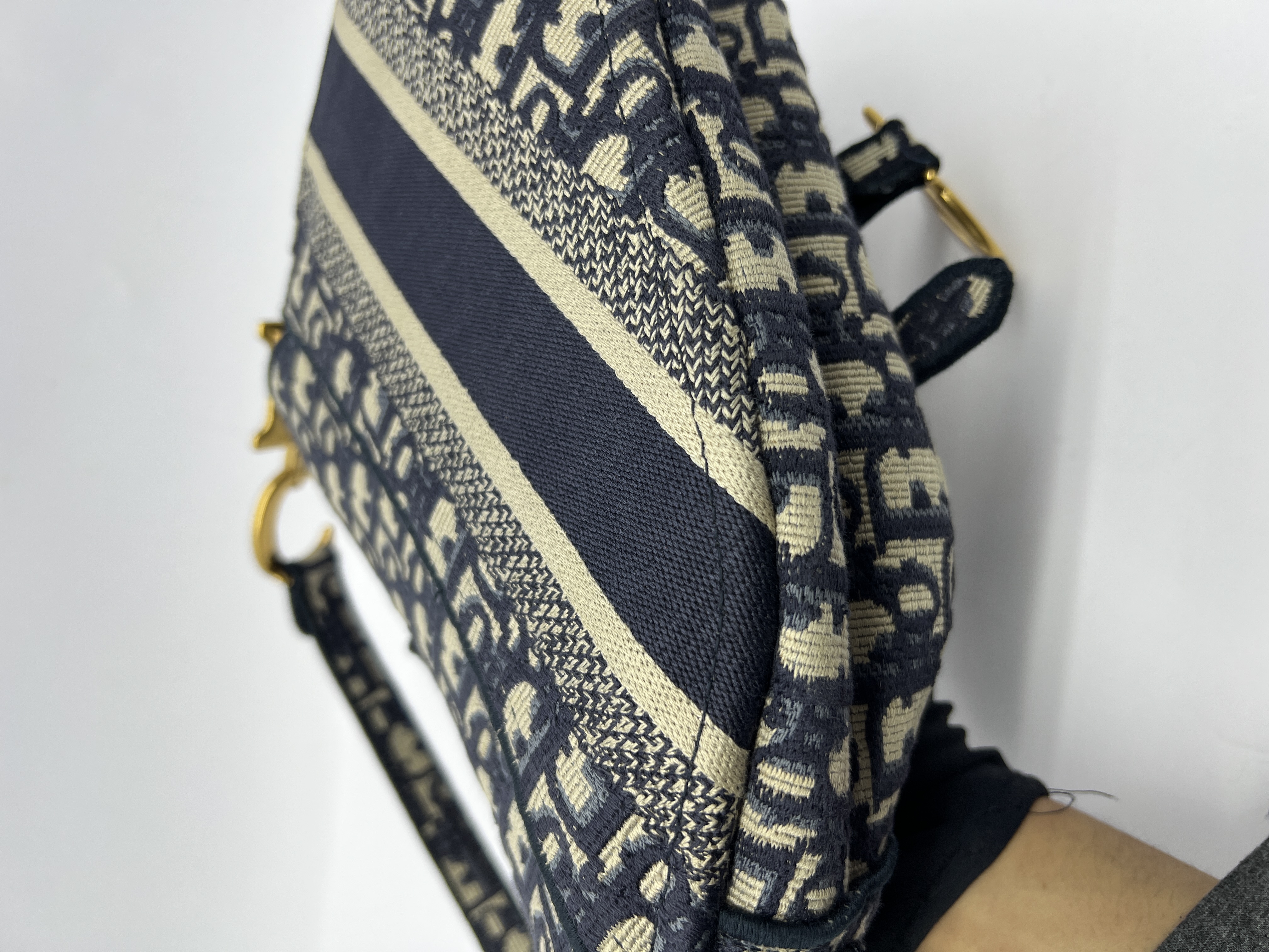 Saddle Medium Oblique Canvas