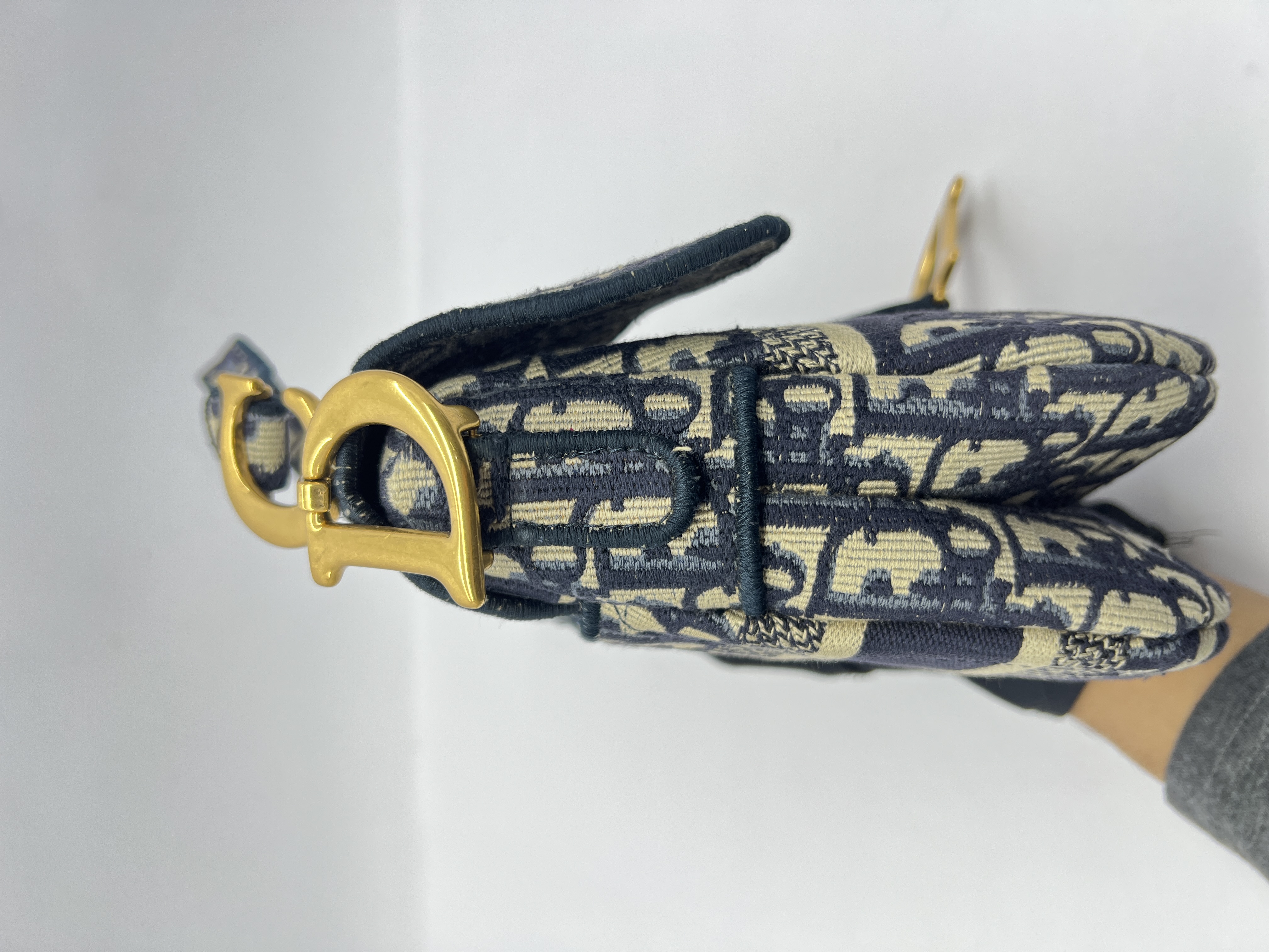 Saddle Medium Oblique Canvas