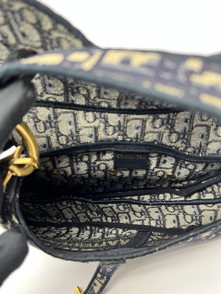 Saddle Medium Oblique Canvas