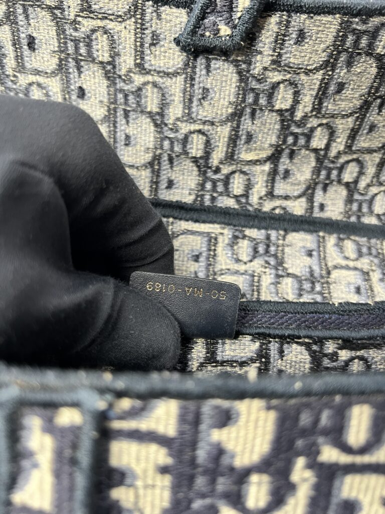 Saddle Medium Oblique Canvas