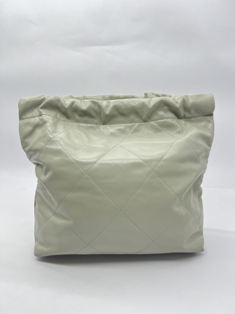 C22 Small Lamb Light Grey