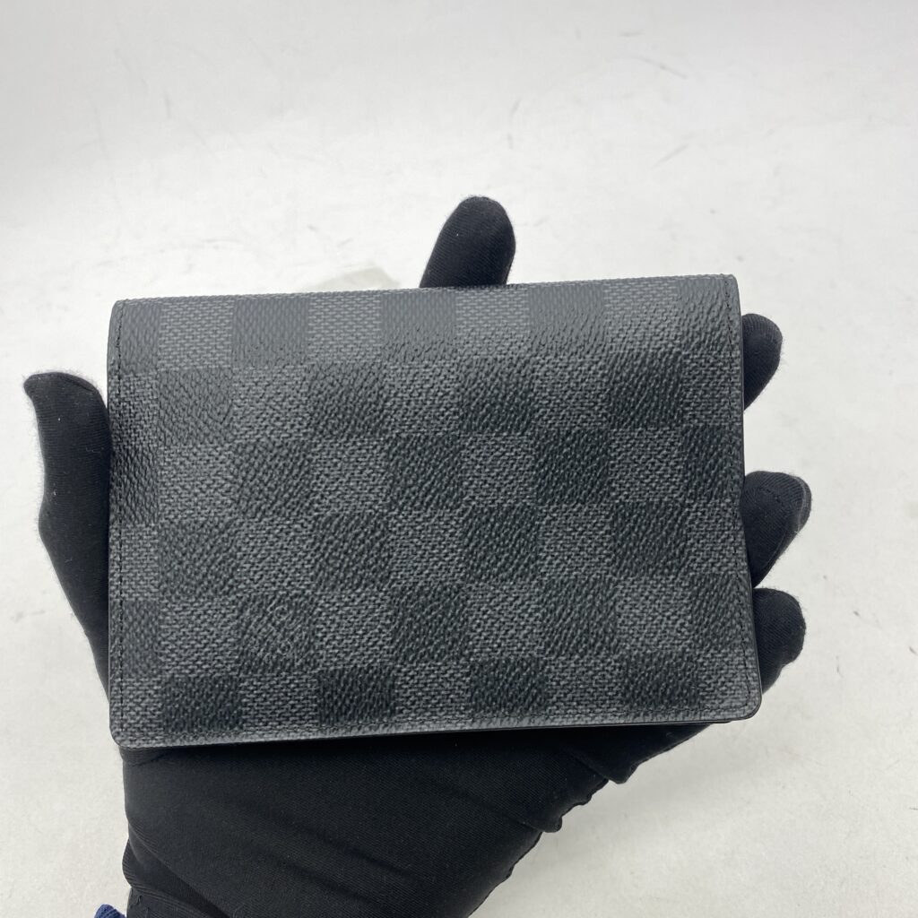 Couverture Passport Damier Graphite