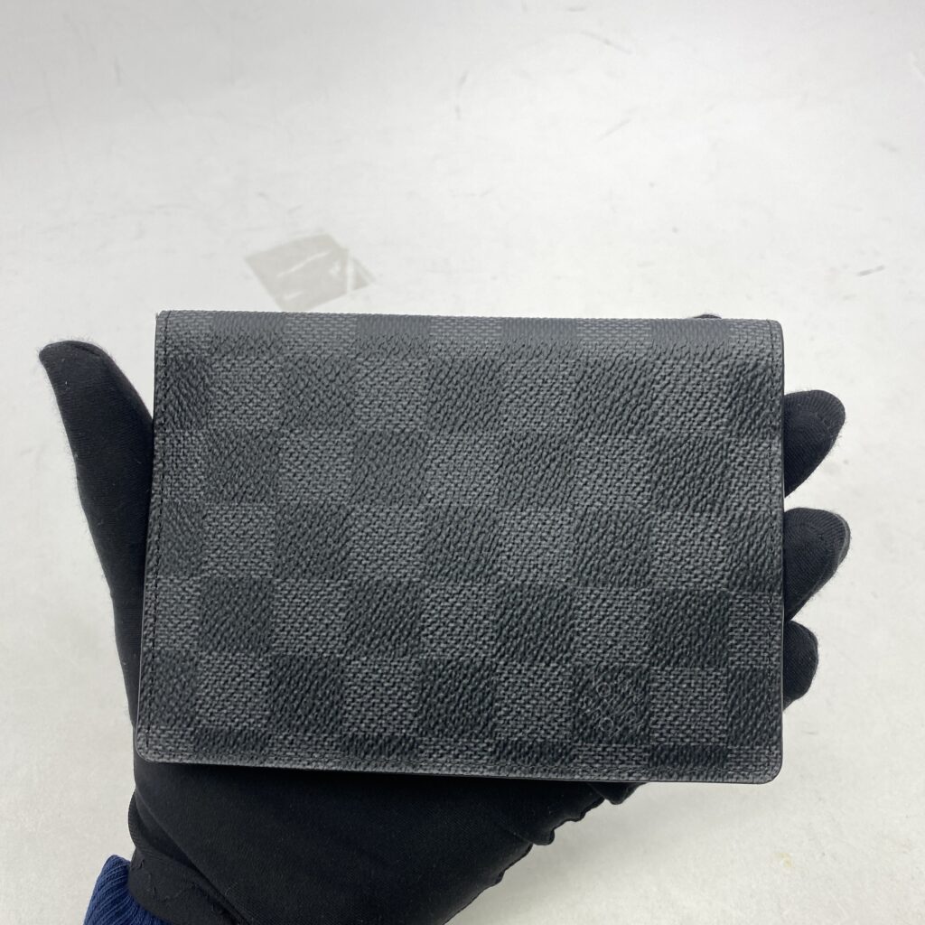 Couverture Passport Damier Graphite