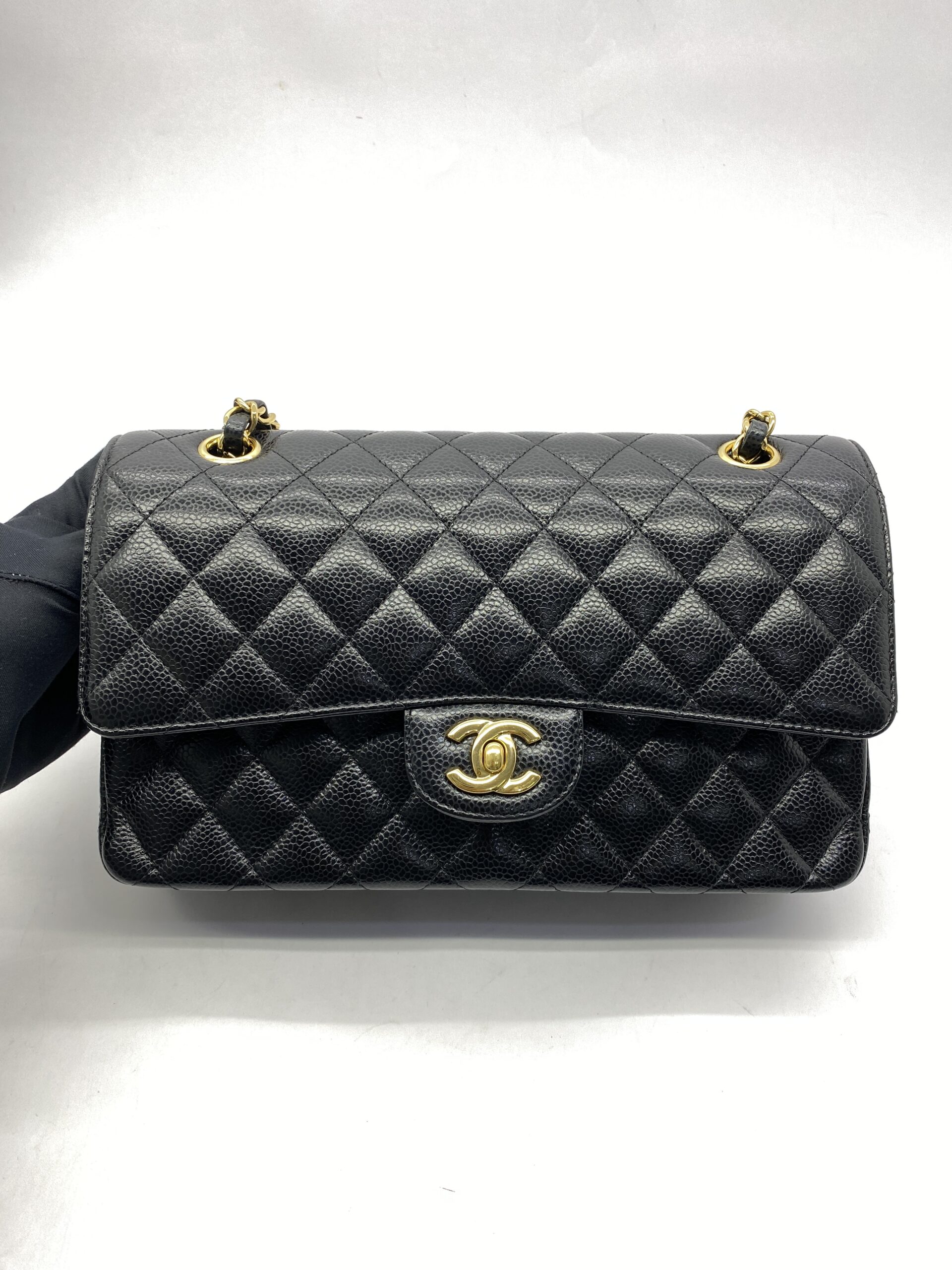 Classic Medium Caviar Black