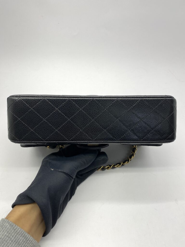 Classic Medium Caviar Black