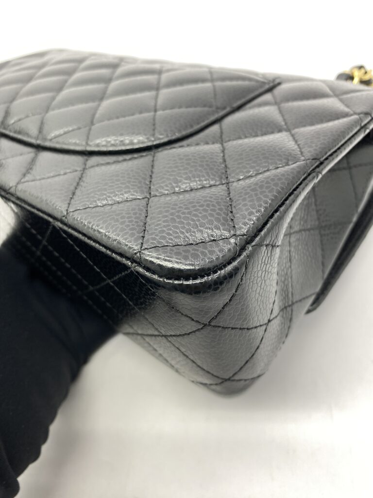 Classic Medium Caviar Black