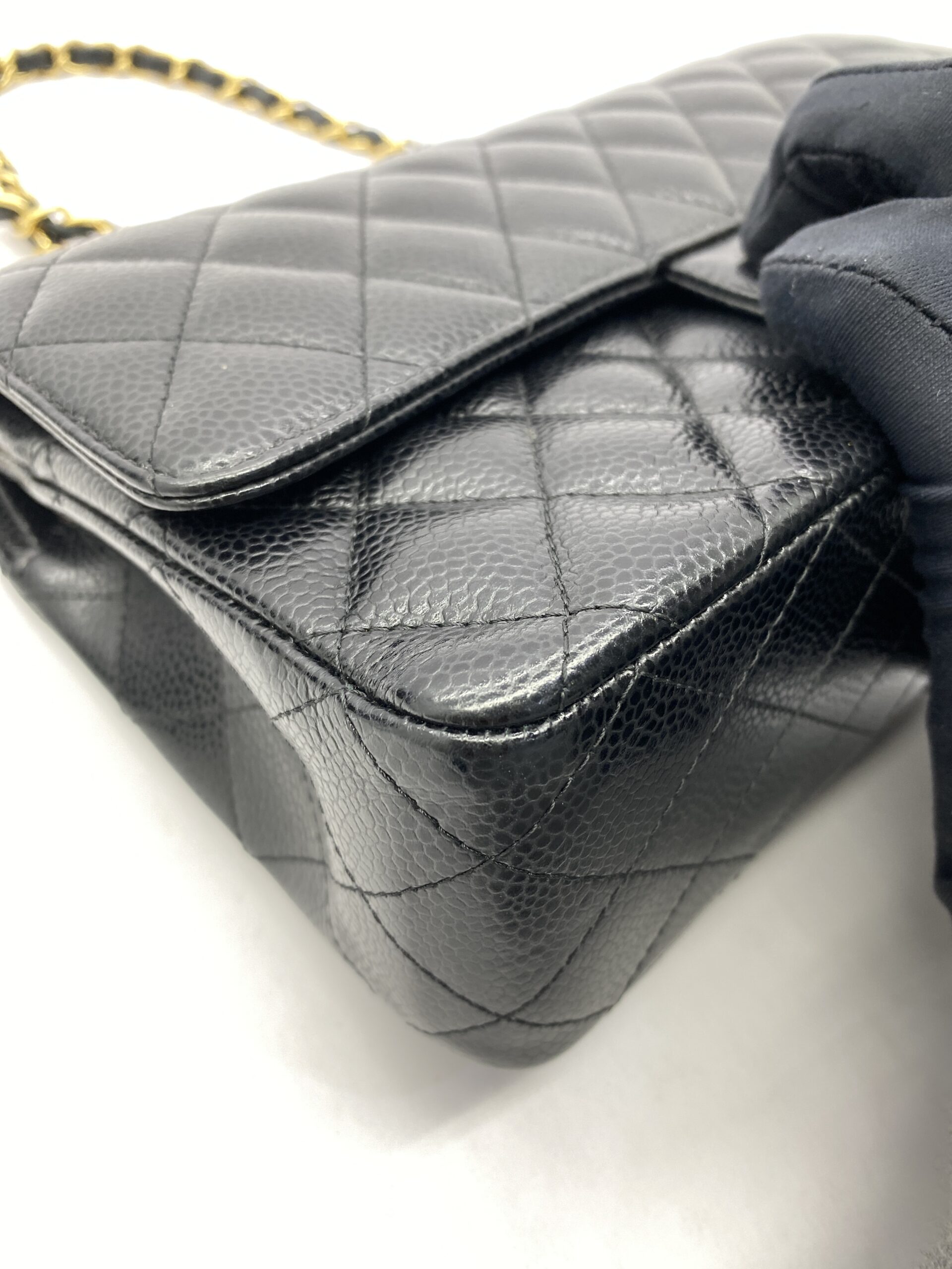 Classic Medium Caviar Black