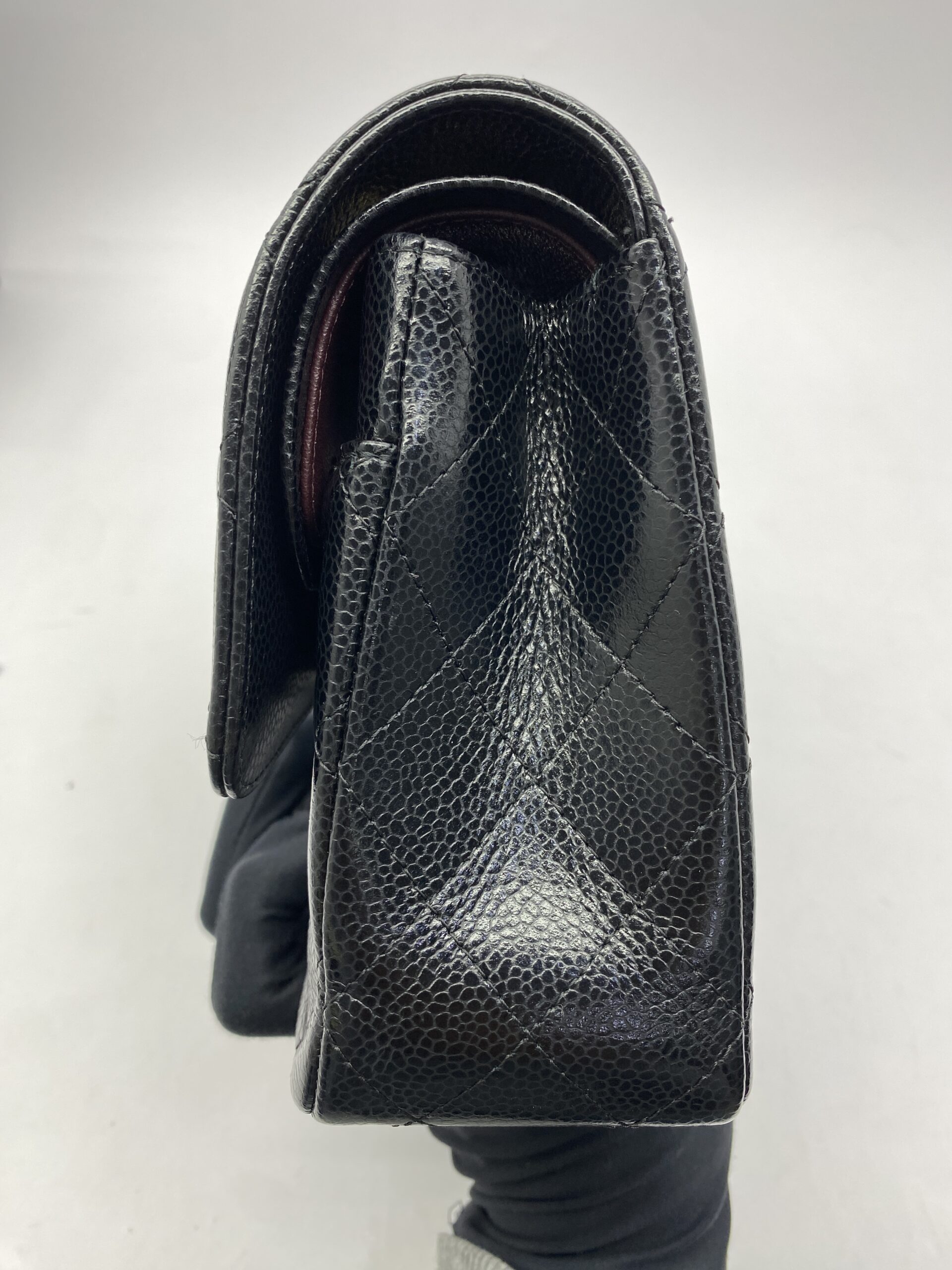 Classic Medium Caviar Black