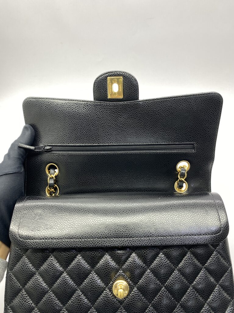 Classic Medium Caviar Black