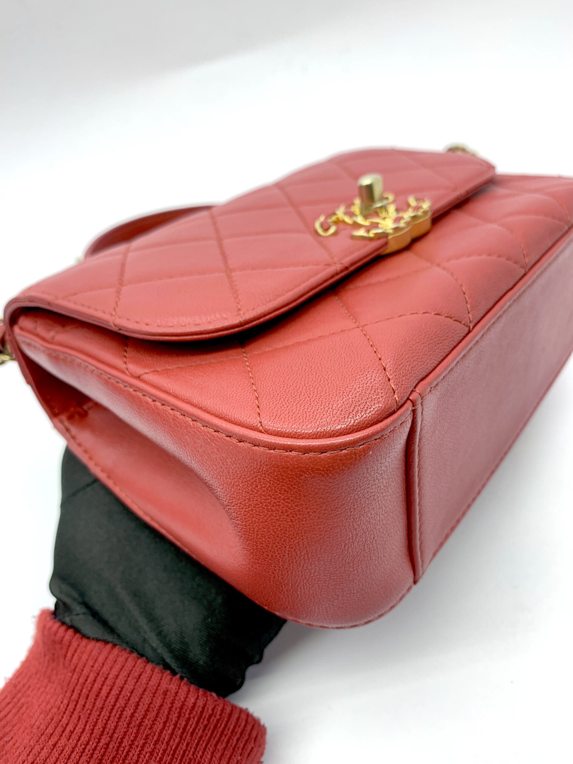 Infinity Top Handle Red