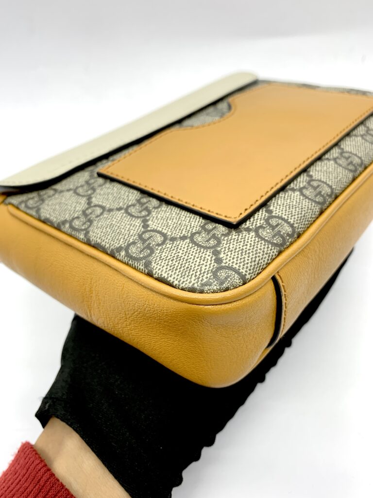 Padlock Slingbag GG Supreme Ivory Saffran