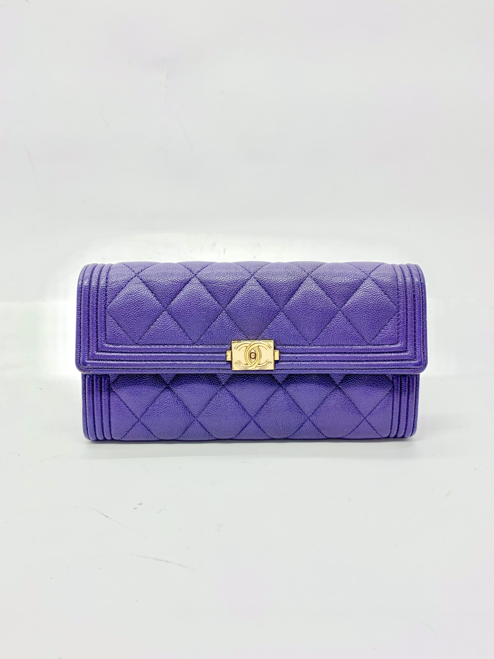 Boy Wallet Caviar Purple