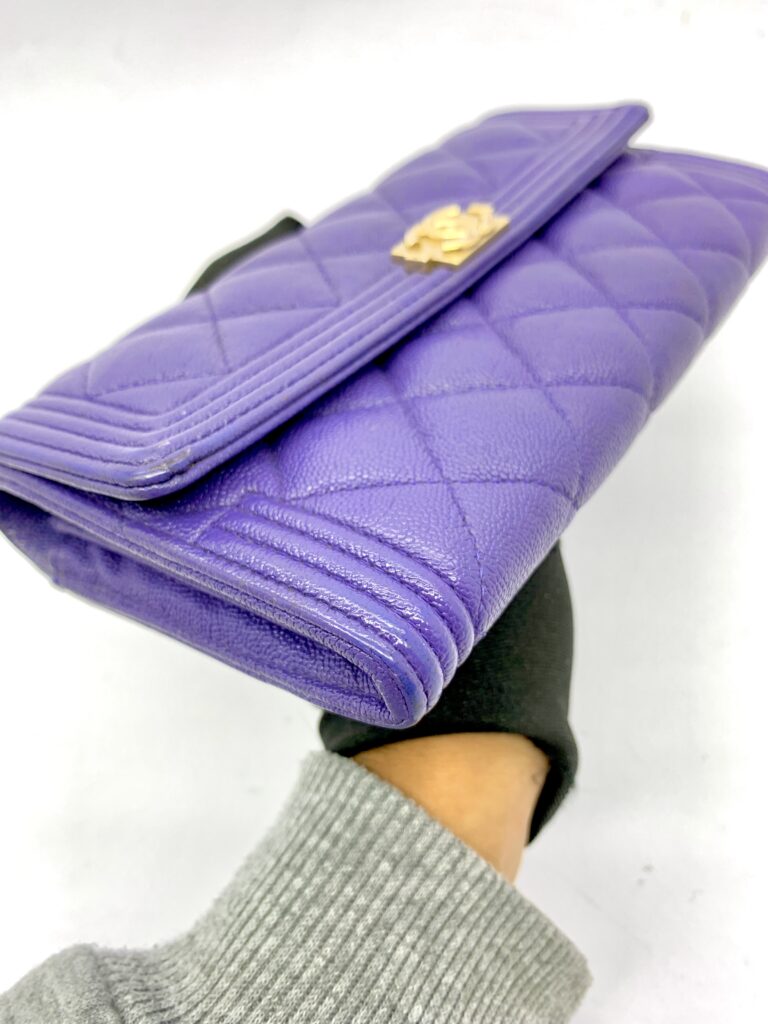 Boy Wallet Caviar Purple