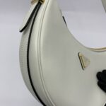 Travrtine Shoulder Bag Bianco Arque Leather