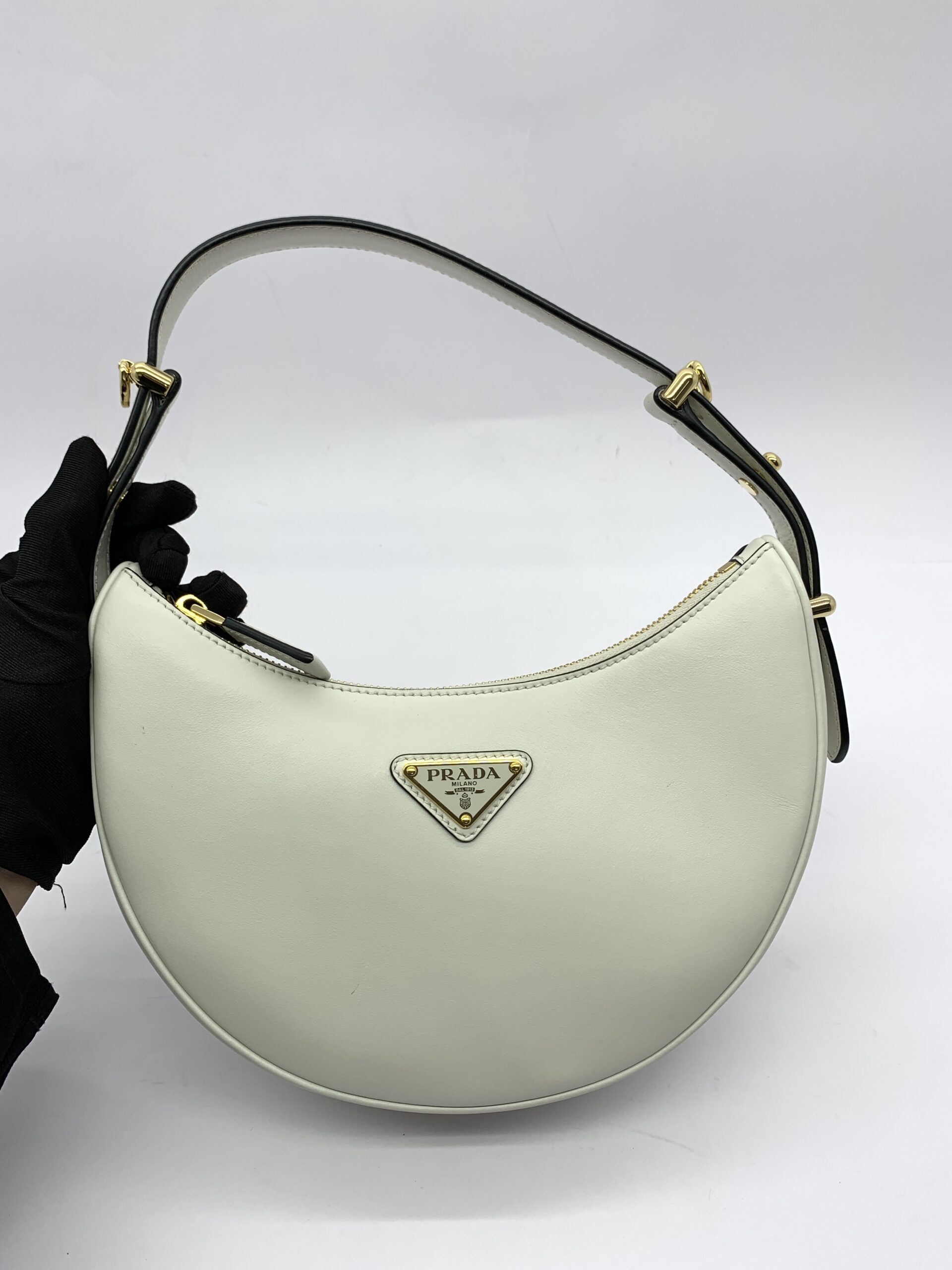 Travrtine Shoulder Bag Bianco Arque Leather