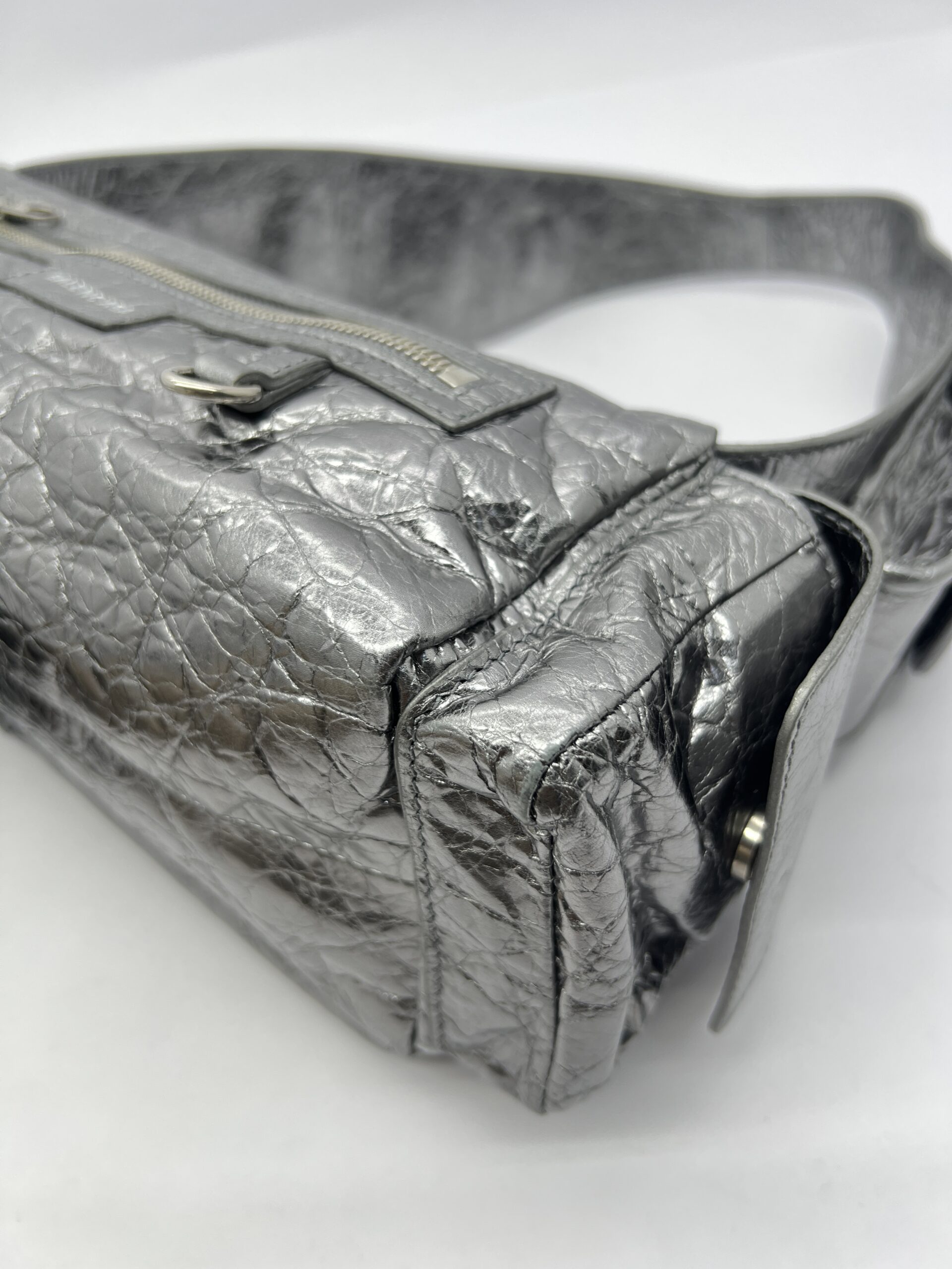 Superbusy Metallic Silver