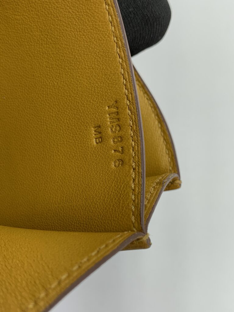 Constance 18 Sesame Epsom