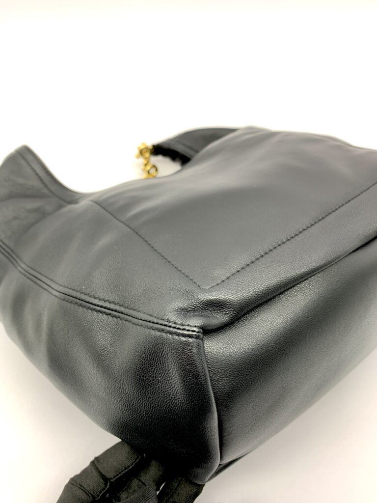Squieeze Small Lambskin Black