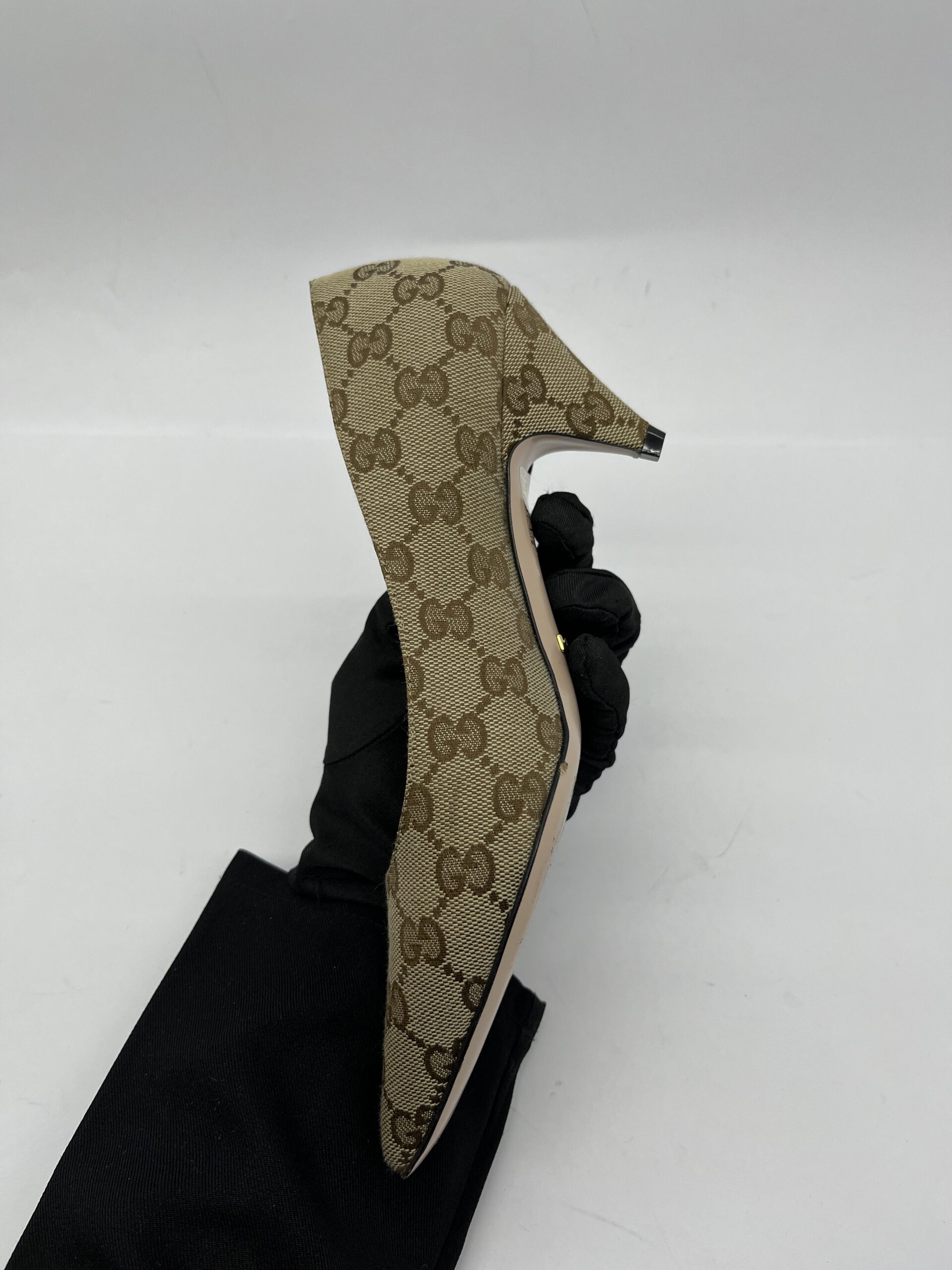 Pump Heel GG Supreme White