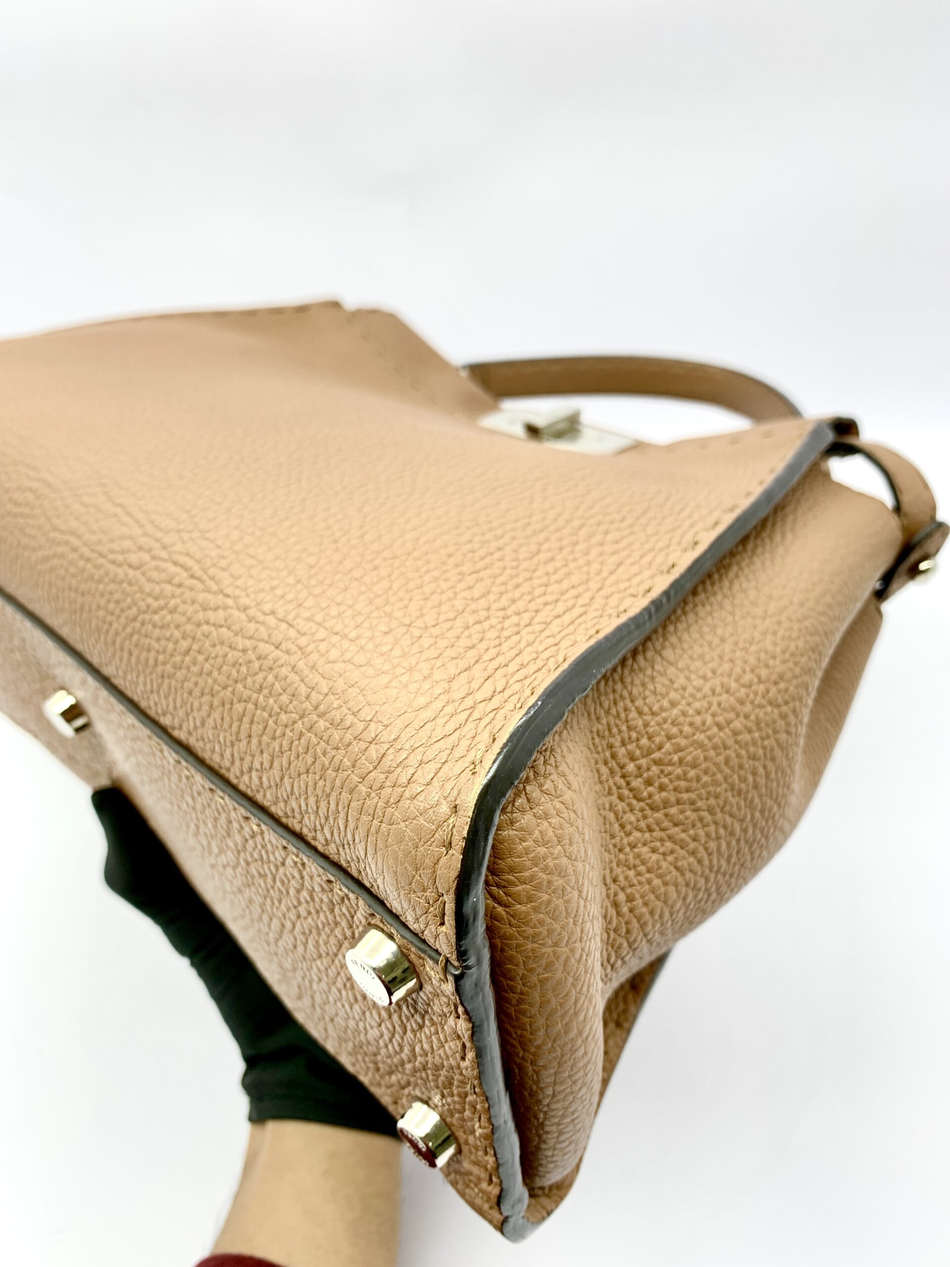 Peekaboo Selleria Brown