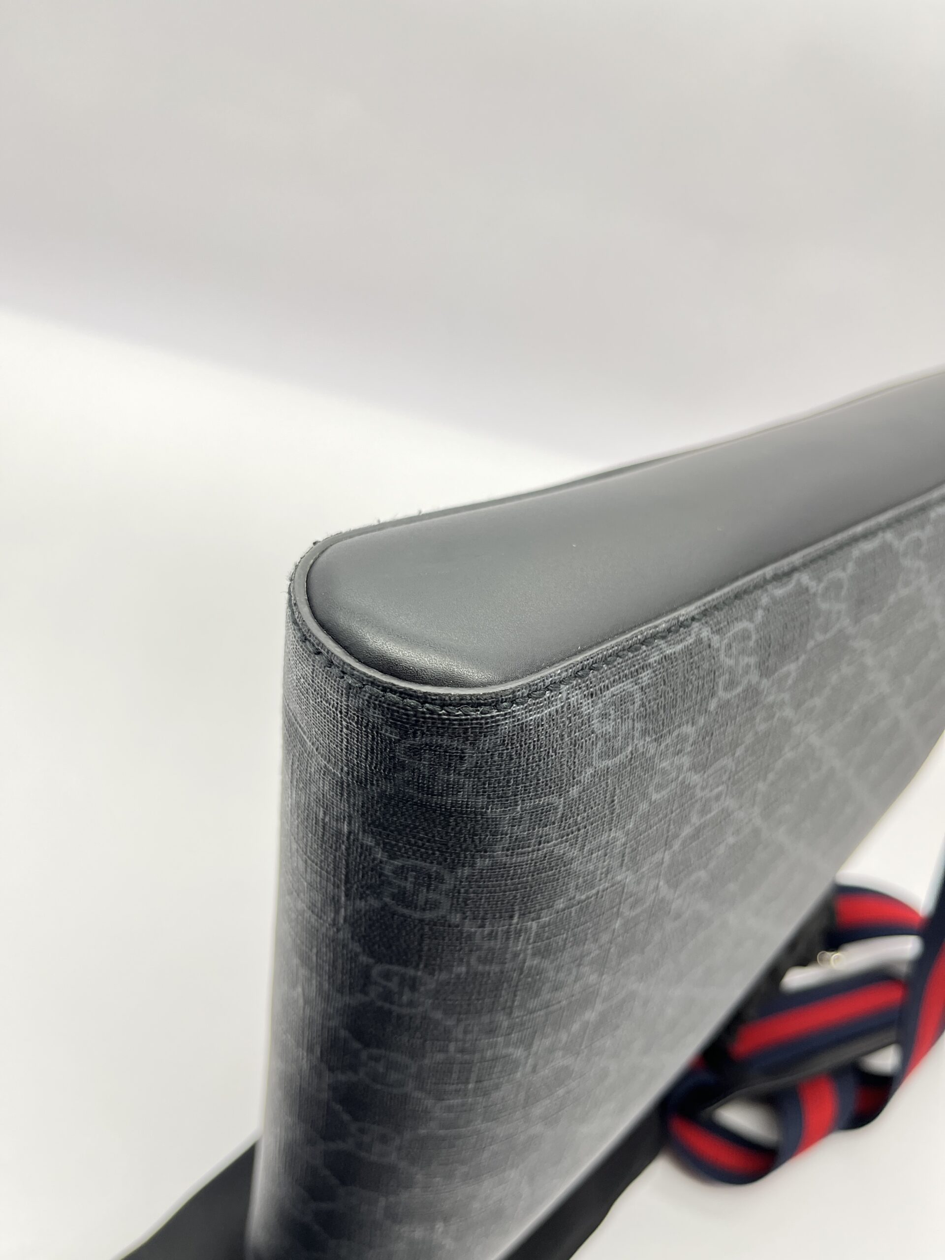 Courrier Messenger Zip GG Supreme Black