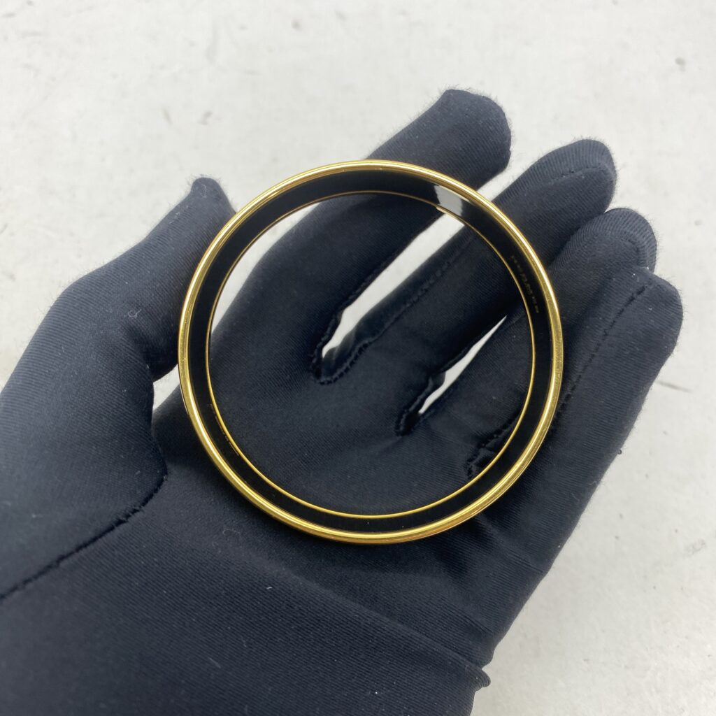 Large Caleche Bracelet Email Plaque Lisspb Noir Gold