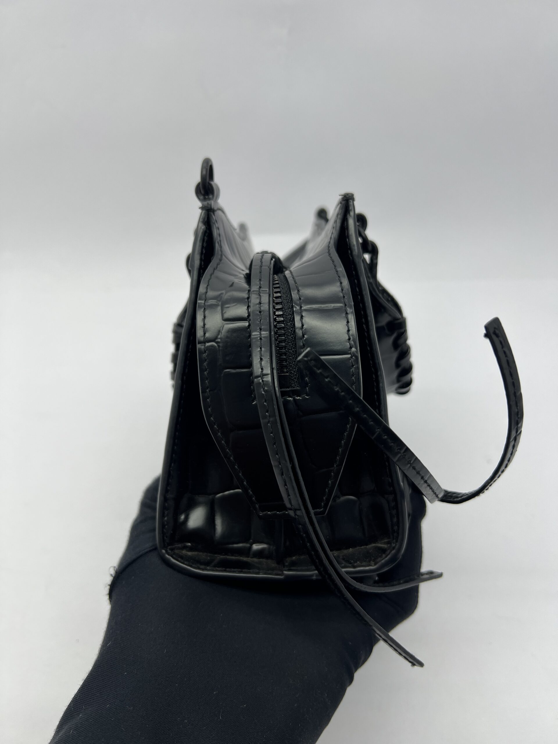 Neo Classic Mini Croco All Black