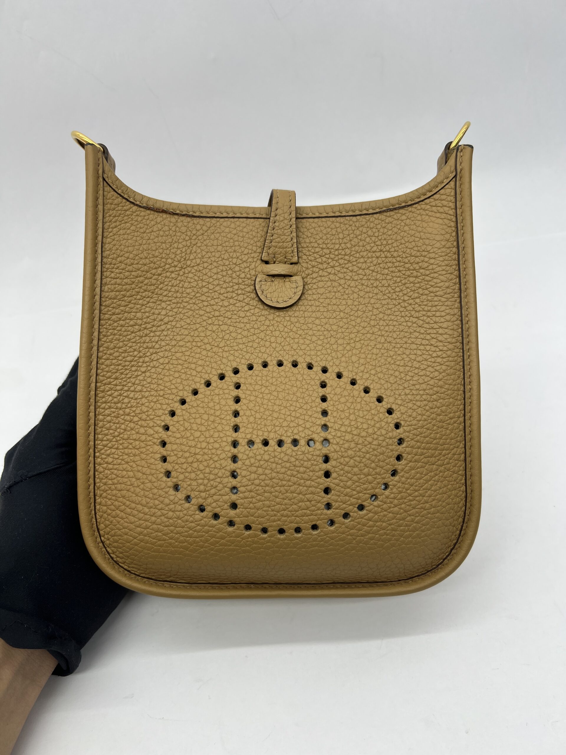 Mini Evelyn Clem Biscuit