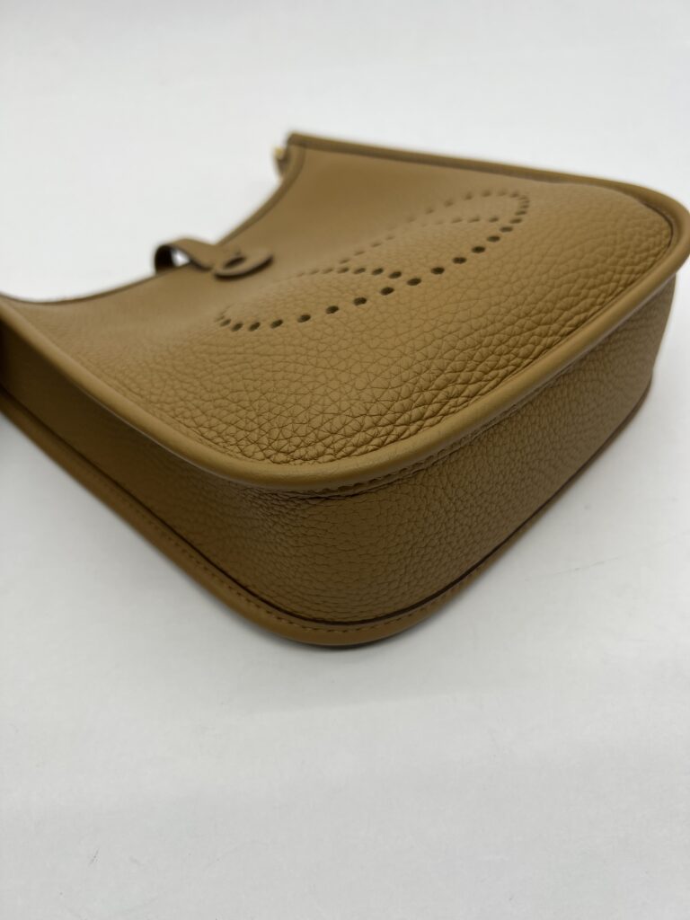 Mini Evelyn Clem Biscuit