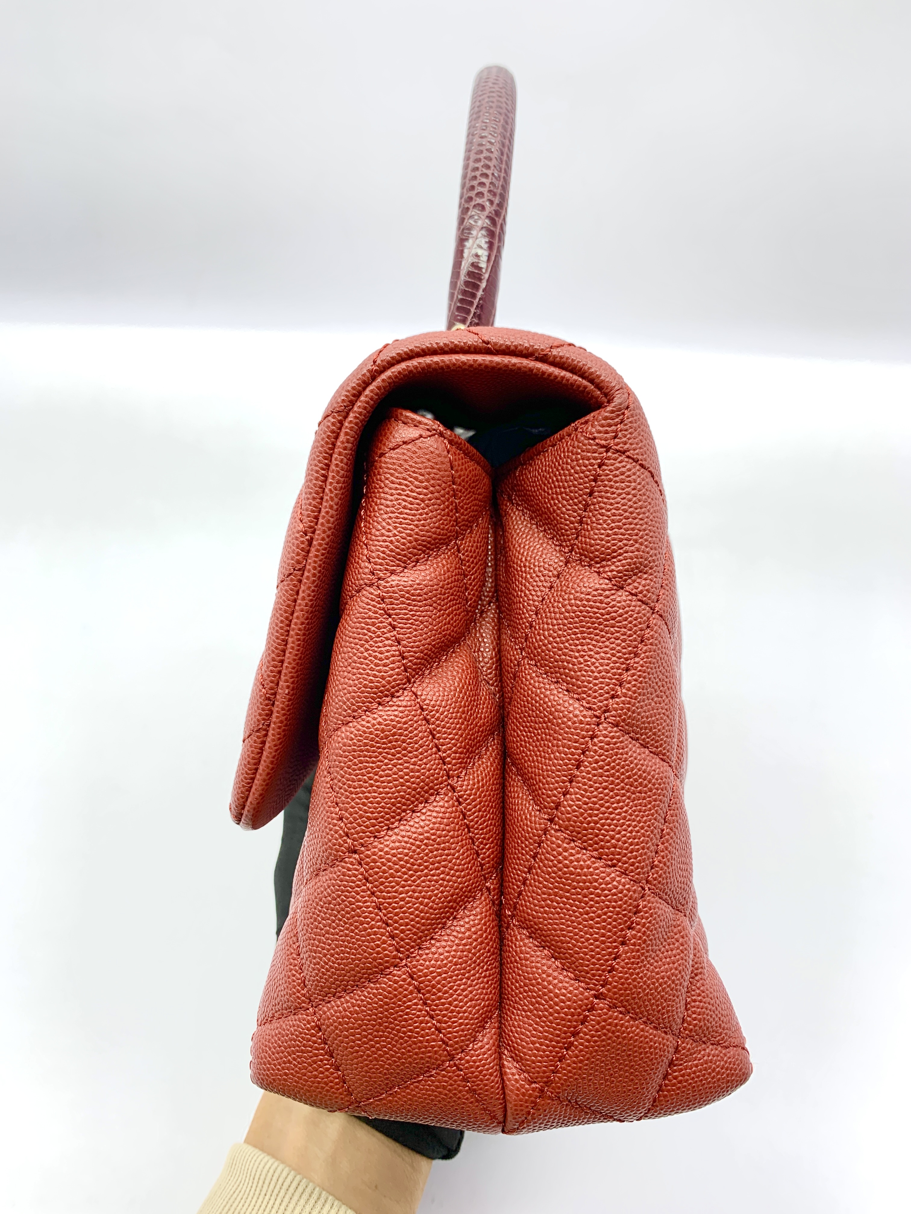 Coco Handle Medium Caviar Red Lizard Handle