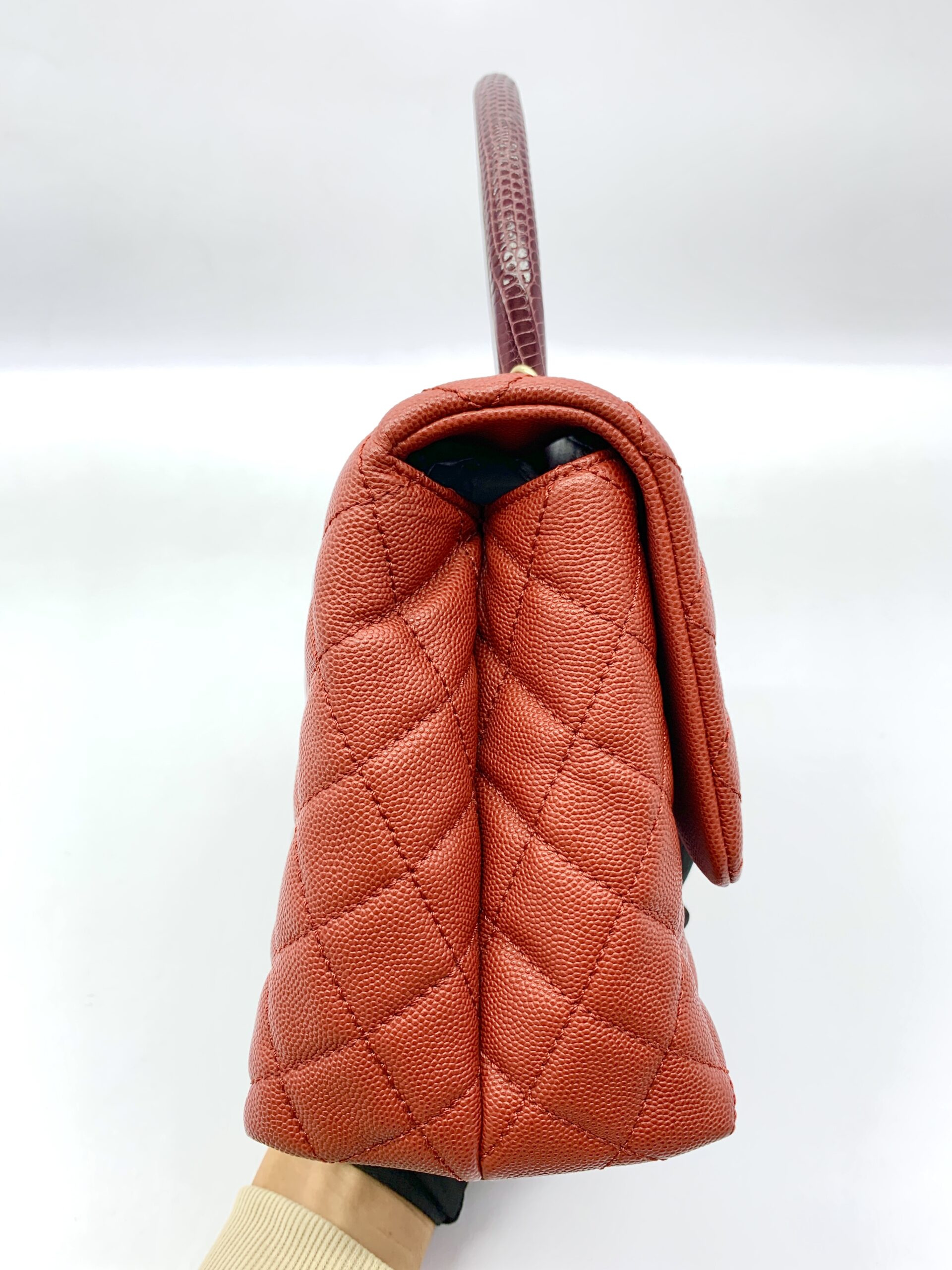 Coco Handle Medium Caviar Red Lizard Handle