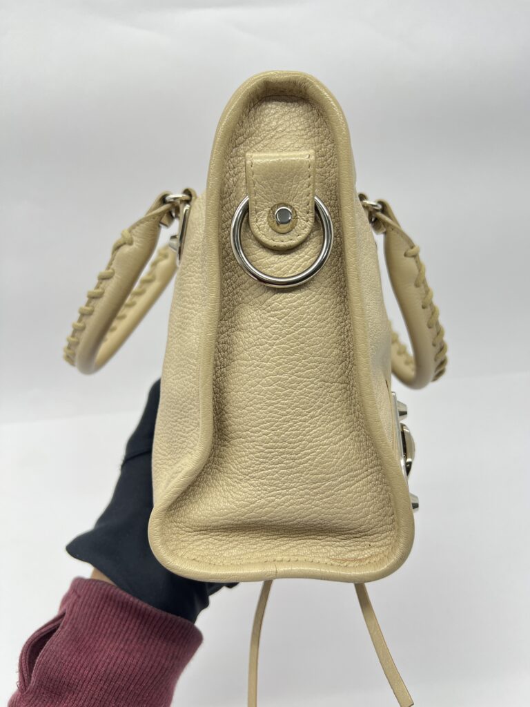 Small City Edge Beige Chevre