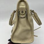 Small City Edge Beige Chevre