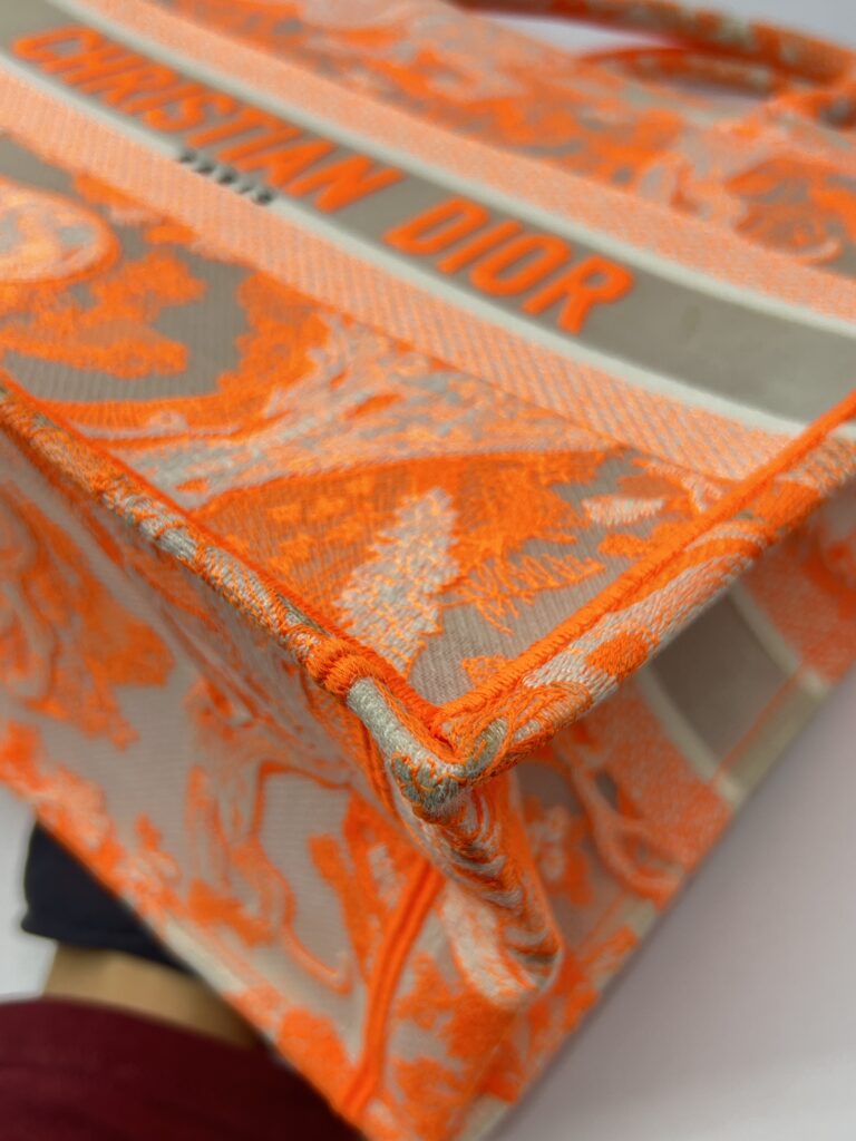 Medium Book Tote Linen Orange Toile De Jouy