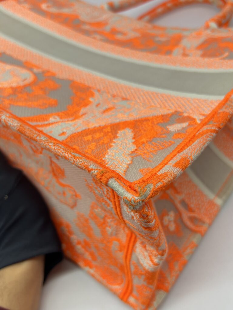 Medium Book Tote Linen Orange Toile De Jouy