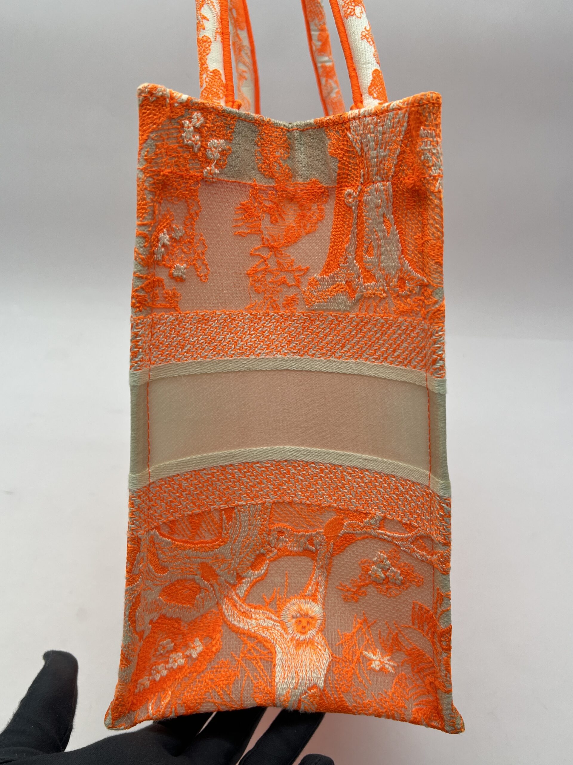 Medium Book Tote Linen Orange Toile De Jouy
