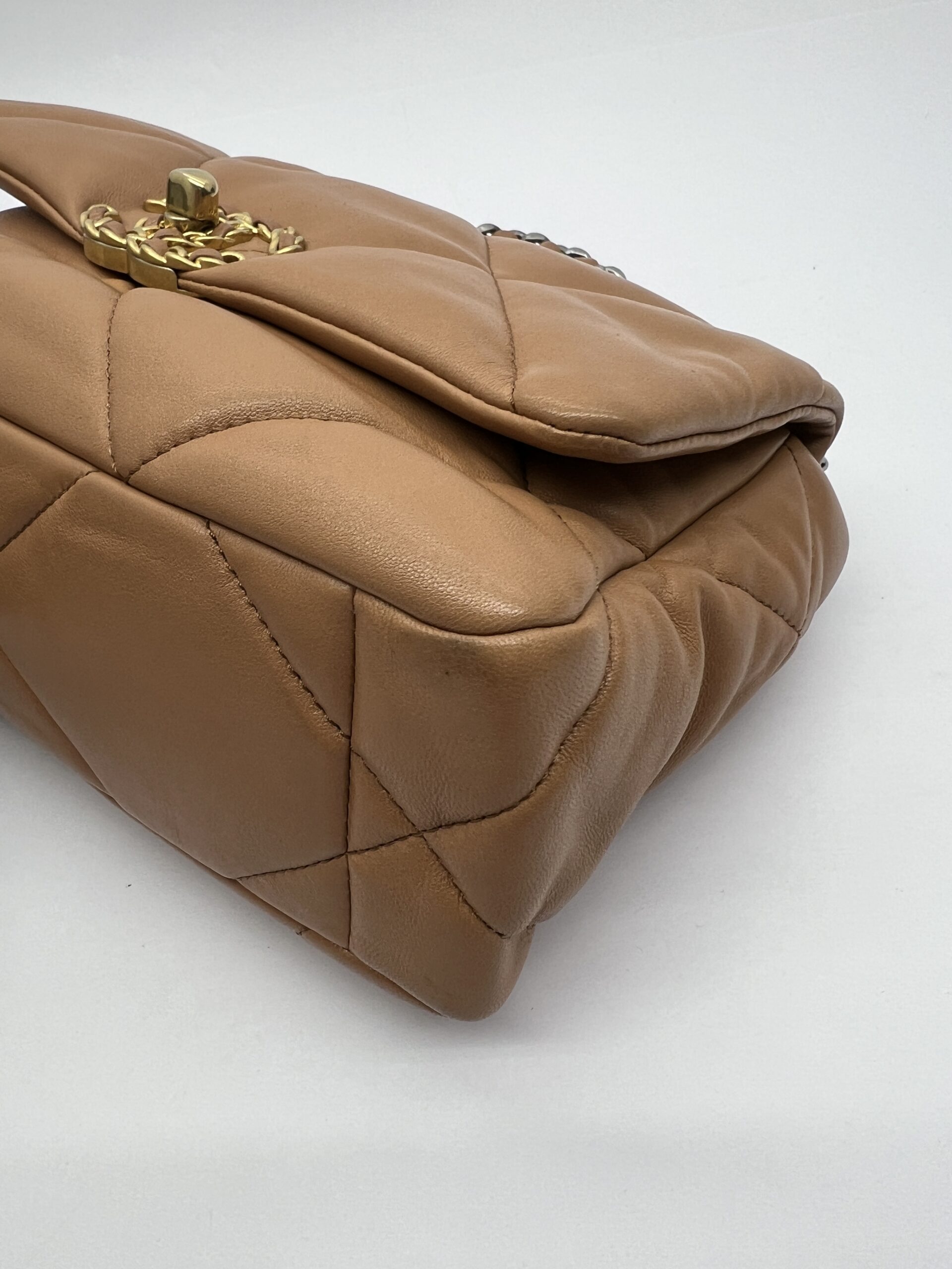 C19 Small Lambskin Brown