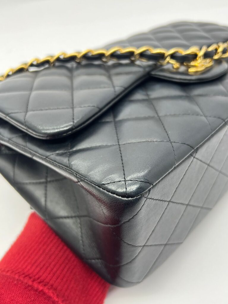 Classic Jumbo D-Flap Lambskin Black