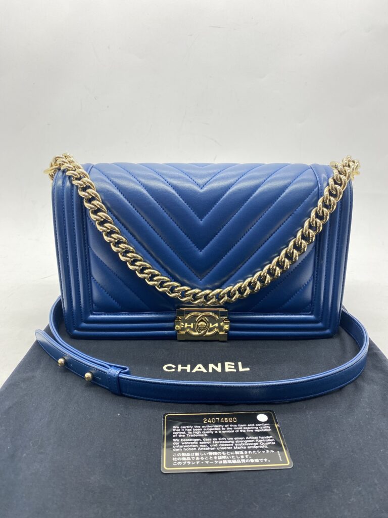 Boy 28 Lambskin Chevron Blue LGHW