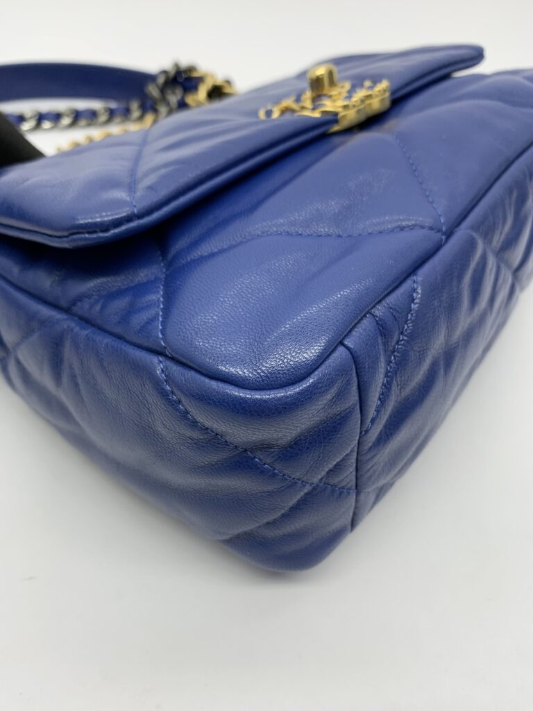 C19 Small Lambskin Blue Navy Ghw